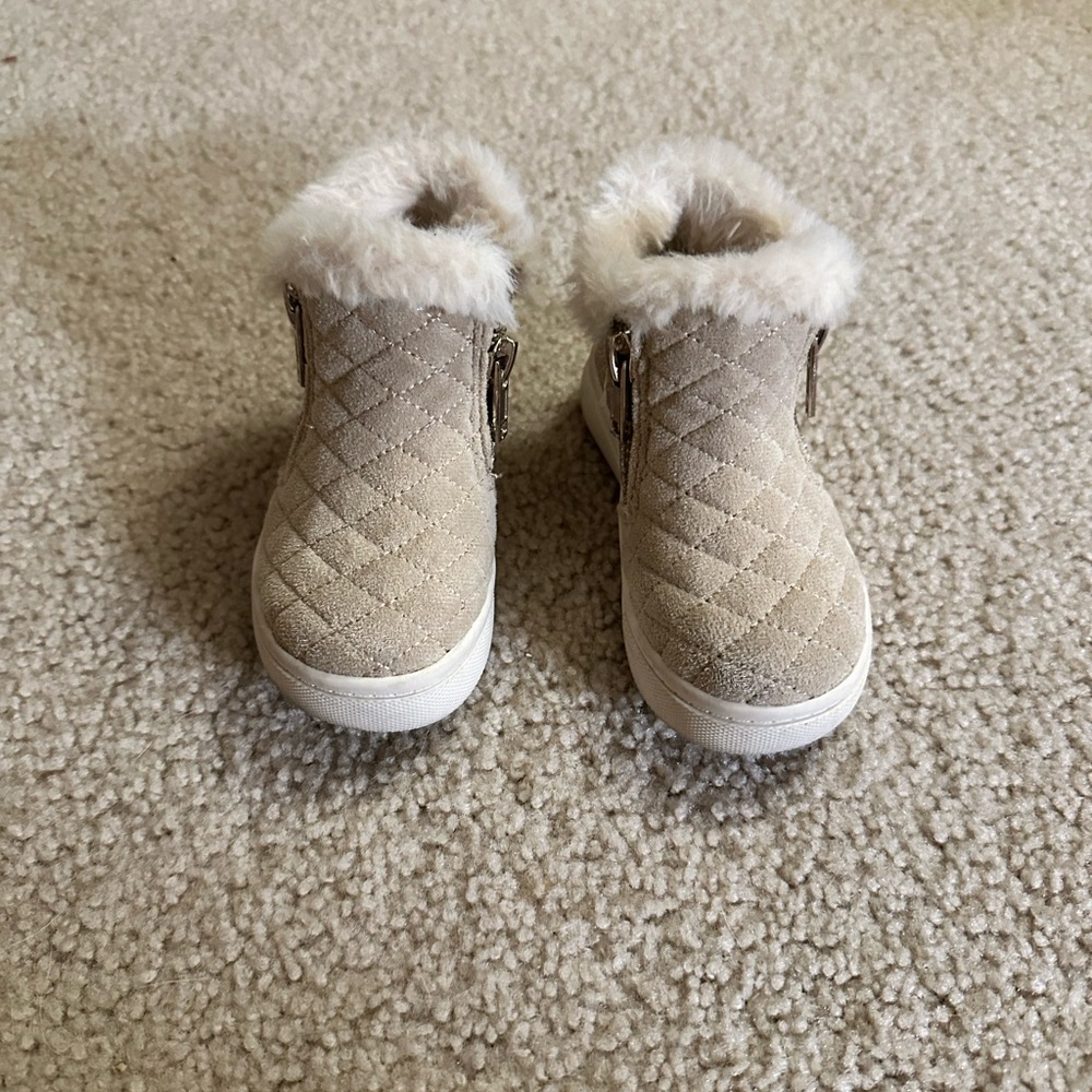 Cozy Quilted Kids Boots - Cream